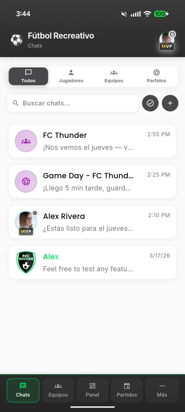 Team chats with multi-language support (Spanish)